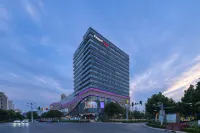 Lavande Hotel (Tianjin Zhongxin Ecological City Jijing Tiandi Branch) Hotel berhampiran University Town Gymnasium