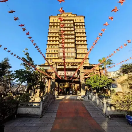 Yijia Hotel