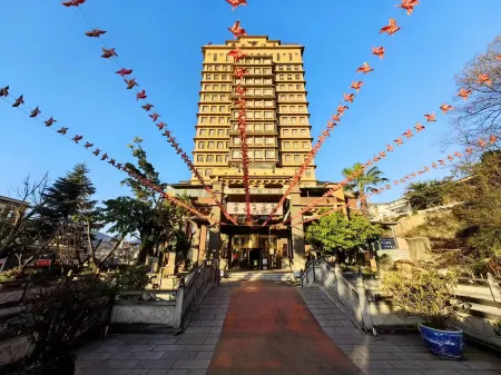 Yijia Hotel Отели рядом с достопримечательностью «Campsite»