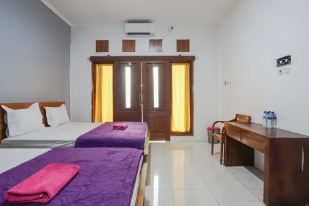 Ketapang Guesthouse Echo Beach Canggu Отели рядом с достопримечательностью «Echo Beach»