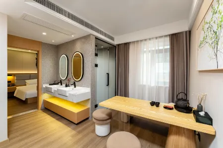 INITIAL · Li She Hotel Nanjing Xinjiekou