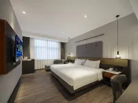 Changge Lemon Crystal Hotel (Yushe Baqi Road) Hotels near Changshe Commercial Pedestrian Street (West to Changge Bureau of Commerce)