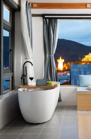 Shangri-La Jiangyue Beiting Homestay (Dukezong Ancient City Moonlight Plaza)