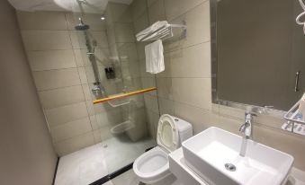 Homeinn Ripple Yun Hotel (Changle Zhenghe Subway Station Shiyang International City)