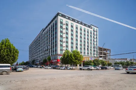 Full Journey Hotel (BYD Factory, Gangqu) Отели рядом с достопримечательностью «Henan Institute of Water Conservancy and Environment (Airport Campus)»