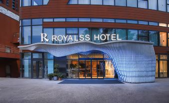 R  ROYALSS HOTEL