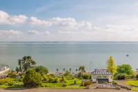 Muthu Westcliff Hotel (Near London Southend Airport) Hotels near Southend Pier and Railway
