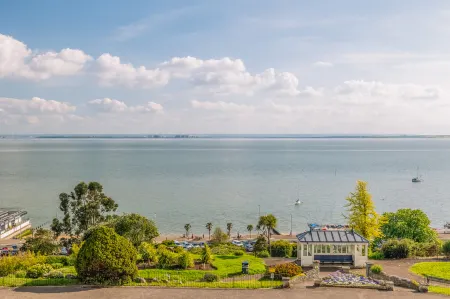 Muthu Westcliff Hotel (Near London Southend Airport) Отели в г. Саутенд-он-Си