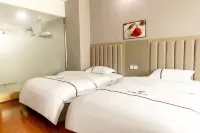 Cangxi Hongxin Hotel