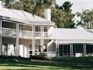 Lancemore Lindenderry Red Hill