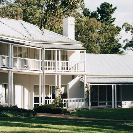 Lancemore Lindenderry Red Hill