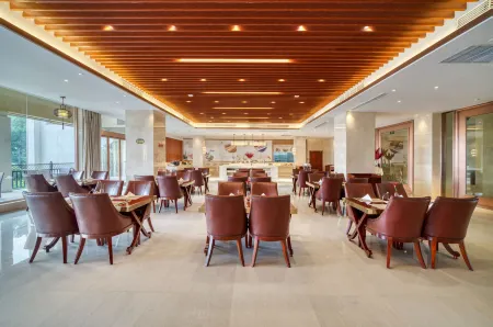 Wenzhou BTG-Nanyuan XUE SHAN Hotel Отели рядом с достопримечательностью «Wenzhou Vocational College of Science & Technology (West to Wenzhou Bureau of Land and Resources Lucheng Branch)»