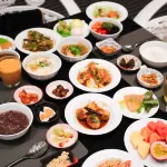 曼谷素坤逸55號通羅中心點大酒店 - 早餐