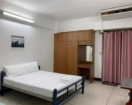 Chokchai Mansion Bang Bua Thong Hotels in Bang Bua Thong