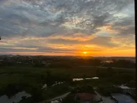 Near Airport K Avenue Family Room Hotel in zona Surian Residences