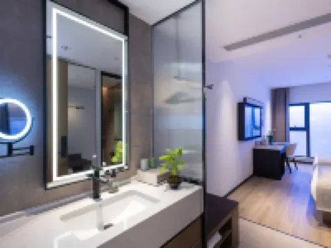 Five-Star Bay Hotel (Hangzhou West Lake Hubin Yongjin Plaza) Hotels in Hangzhou