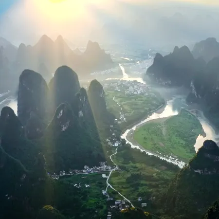 Four Seasons Yunqi Resort (Yangshuo Yulonghe Eternal Love Branch)