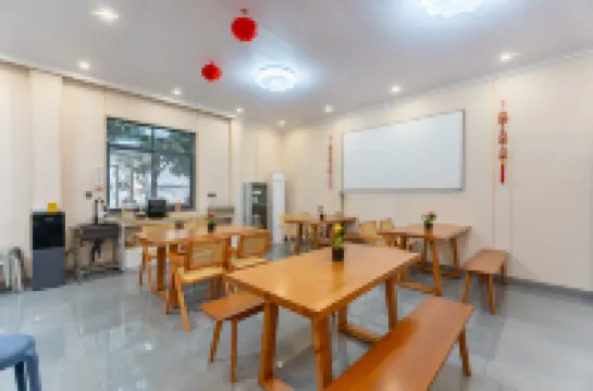 六十六號民宿（OMG心跳樂園店）