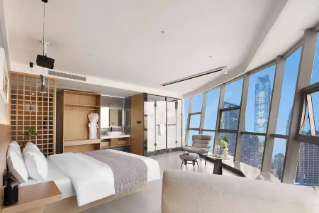 A·Home Return Hotel (Chongqing Jiefangbei Pedestrian Street)