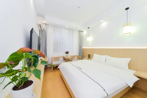 Dali Shengqiang Hotel (Dali Station Erhai Park Branch) - 2 stjerner
