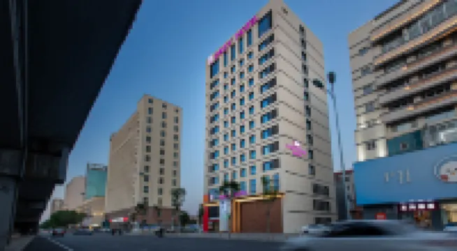 Daisy Hotel Hotels near General's Office Museum