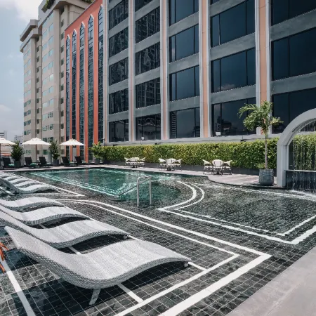 Aira Bangkok Sukhumvit 11 by Kingston Hotels