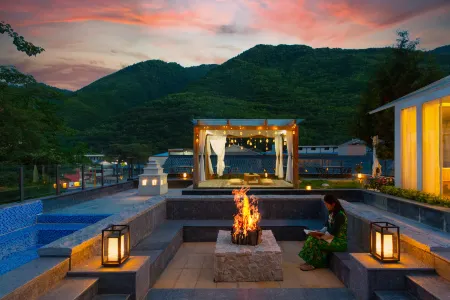 Banshan Xuanjing • Kuobo Qiongxi Private Hot Spring Homestay (Jiuzhaigou)
