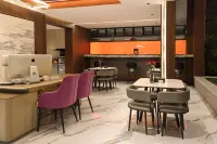 Longxuan Residence Light Luxury Elegant Accommodation