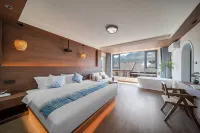 Nanjia Tingfeng Yese (Libo Xiaoqikong East Gate)