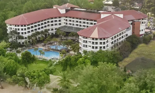 Swiss-Grand Beach Resort Kuantan