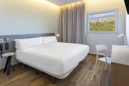 B&B Hotel Madrid Alcorcón Отели рядом с достопримечательностью «Building Torres Quevedo»