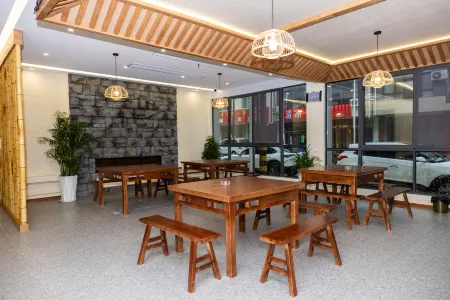 Shengyue Shiguan Holiday Inn