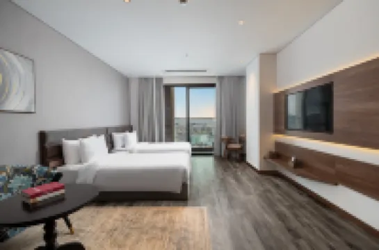 เซ็นเตอร์ พอยท์ ดานัง โรงแรมและเรสซิเดนซ์