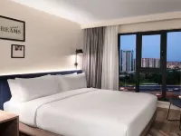 伊斯坦堡默特爾希爾頓歡朋酒店 鄰近葉希利尤爾特站的酒店