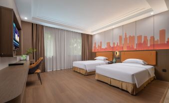 Champs forest Oasis Hotel