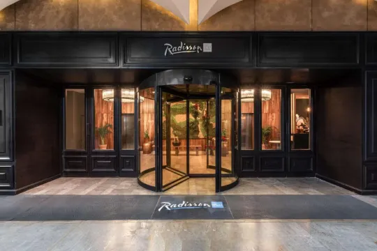 Radisson Blu Marrakech, Carré Eden