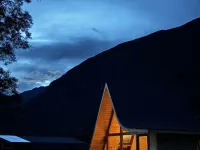 Bingchuan Jiaoxia Wild Luxury Homestay (Jinling) Hotels in Banbar