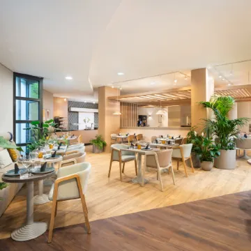 voco VIENNA PRATER by IHG Отели рядом с достопримечательностью «Башня Данубе»