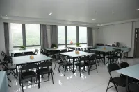 Xining Bolintai Hotel (Chengdong District Railway Station)