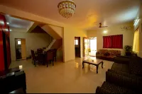 Savitri Bungalow Hotels in Dhangarwadi