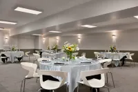 The Domain Hotel - Breakfast