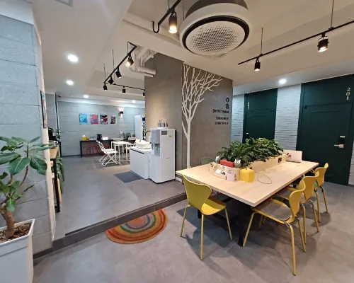 AHASTAY Hotels near Daereungwon