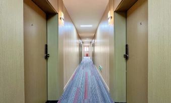 Junyi Chain Hotel (Wuxiang Yingbin Street)