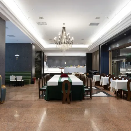 HABITATA · HOLIDAY HOTEL Отели рядом с достопримечательностью «Железнодорожная станция Чанша»