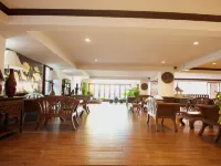 B2 Chang Phueak Gate Premier Hotel Hotels near Wat Lokmolee