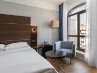 Sadu Hotel Moscow, a Member of Radisson Individuals Các khách sạn gần Ga Polyanka