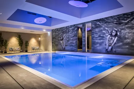 Van der Valk Hotel Tilburg Отели в г. Goirle