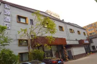 Rui Baiyin Hotel Các khách sạn ở Khu lăng mộ Công chúa và Trung tâm Thương mại Đường Wanshou