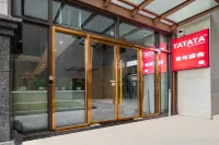 TATATA Youth Hostel โรงแรมใน