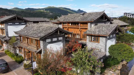 Eight Leaves · ORI Designer Resort Отели рядом со станцией Lijiang East Railway Station